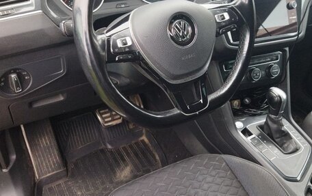 Volkswagen Tiguan II, 2018 год, 1 850 000 рублей, 11 фотография