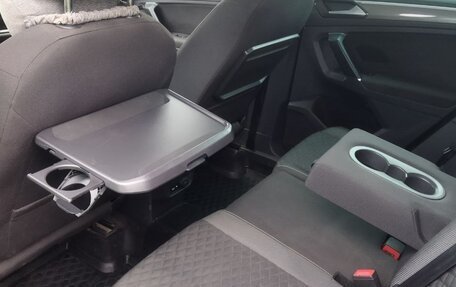 Volkswagen Tiguan II, 2018 год, 1 850 000 рублей, 19 фотография