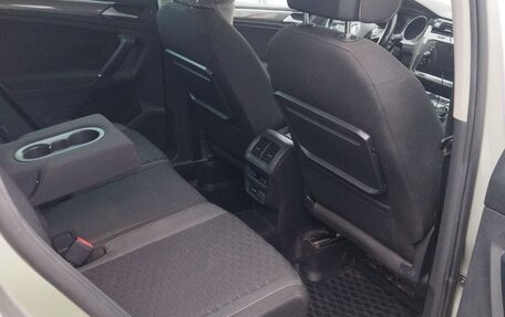 Volkswagen Tiguan II, 2018 год, 1 850 000 рублей, 17 фотография