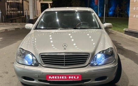 Mercedes-Benz S-Класс, 1998 год, 530 000 рублей, 2 фотография