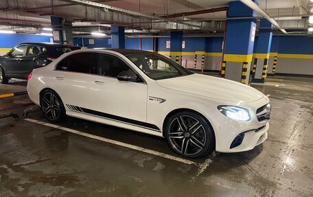Mercedes-Benz E-Класс AMG, 2018 год, 9 250 000 рублей, 3 фотография