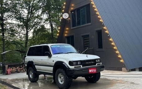 Toyota Land Cruiser 80 рестайлинг, 1997 год, 3 300 000 рублей, 1 фотография