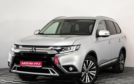 Mitsubishi Outlander III рестайлинг 3, 2020 год, 2 199 000 рублей, 1 фотография