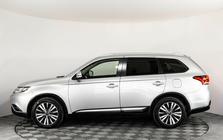 Mitsubishi Outlander III рестайлинг 3, 2020 год, 2 199 000 рублей, 8 фотография