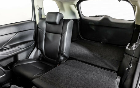 Mitsubishi Outlander III рестайлинг 3, 2020 год, 2 199 000 рублей, 21 фотография