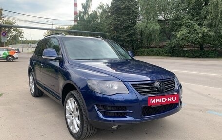 Volkswagen Touareg III, 2007 год, 1 100 000 рублей, 2 фотография