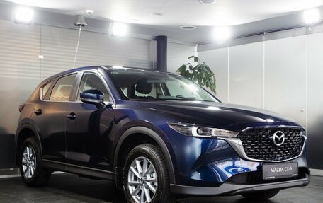 Mazda CX-5 II, 2024 год, 3 990 000 рублей, 2 фотография