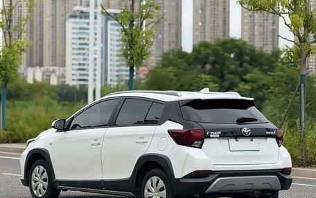 Toyota Yaris XP150 рестайлинг, 2022 год, 1 340 000 рублей, 5 фотография