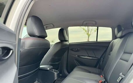 Toyota Yaris XP150 рестайлинг, 2022 год, 1 340 000 рублей, 10 фотография