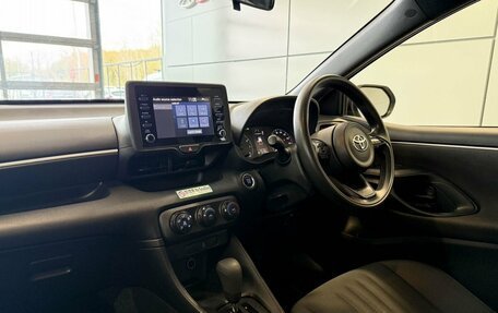 Toyota Yaris, 2020 год, 1 345 000 рублей, 9 фотография