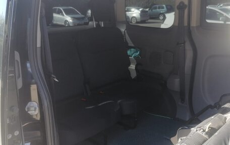 Nissan NV200, 2017 год, 1 750 000 рублей, 10 фотография