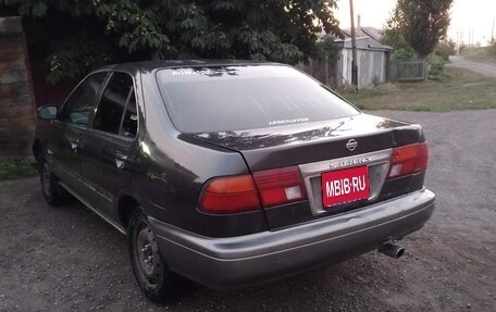 Nissan Sunny B15, 1998 год, 100 000 рублей, 1 фотография