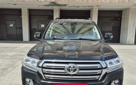 Toyota Land Cruiser 200, 2016 год, 8 000 000 рублей, 2 фотография