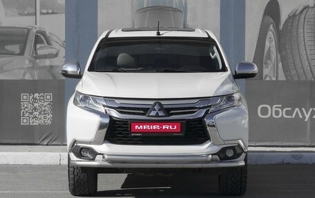 Mitsubishi Montero Sport, 2019 год, 3 495 000 рублей, 3 фотография