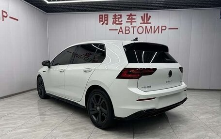 Volkswagen Golf VIII, 2021 год, 1 700 000 рублей, 7 фотография