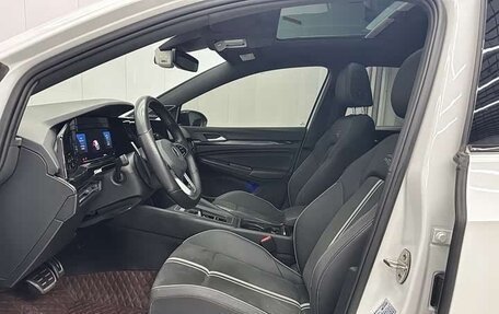 Volkswagen Golf VIII, 2021 год, 1 700 000 рублей, 4 фотография