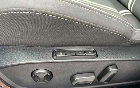 Volkswagen Golf VIII, 2021 год, 1 700 000 рублей, 10 фотография