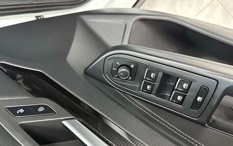 Volkswagen Golf VIII, 2021 год, 1 700 000 рублей, 13 фотография