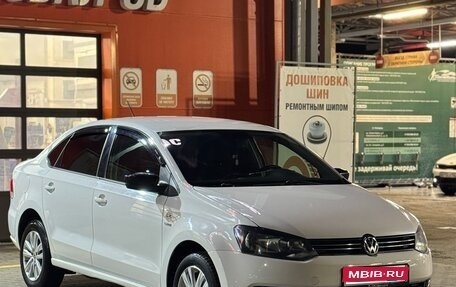 Volkswagen Polo VI (EU Market), 2013 год, 995 000 рублей, 1 фотография