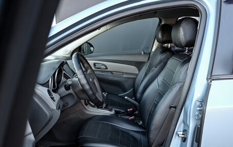 Chevrolet Cruze II, 2010 год, 780 000 рублей, 10 фотография