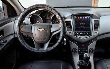 Chevrolet Cruze II, 2010 год, 780 000 рублей, 17 фотография