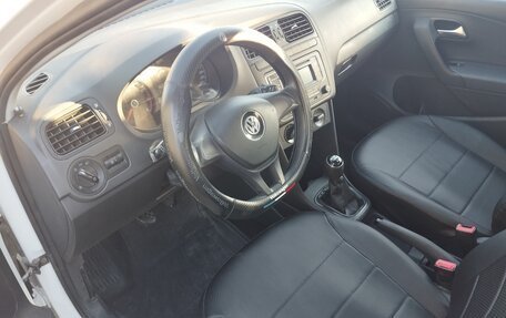 Volkswagen Polo VI (EU Market), 2015 год, 950 000 рублей, 3 фотография