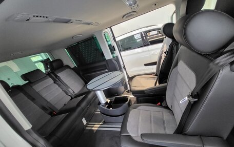 Volkswagen Multivan T6 рестайлинг, 2022 год, 15 998 000 рублей, 25 фотография