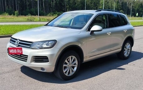 Volkswagen Touareg III, 2011 год, 1 990 000 рублей, 16 фотография