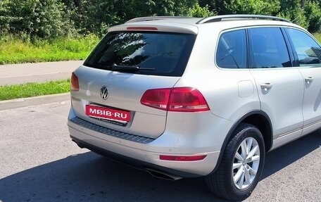 Volkswagen Touareg III, 2011 год, 1 990 000 рублей, 13 фотография