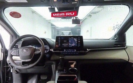 Toyota Sienna, 2022 год, 3 423 023 рублей, 10 фотография