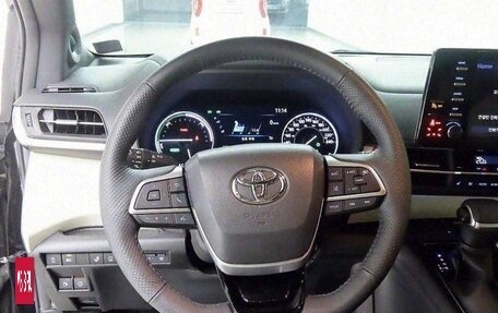 Toyota Sienna, 2022 год, 3 423 023 рублей, 9 фотография