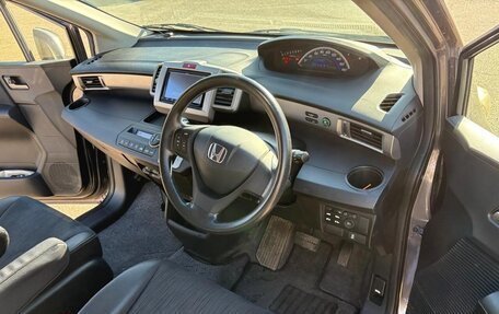 Honda Freed I, 2014 год, 1 040 000 рублей, 8 фотография