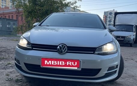Volkswagen Golf VII, 2013 год, 1 275 000 рублей, 2 фотография