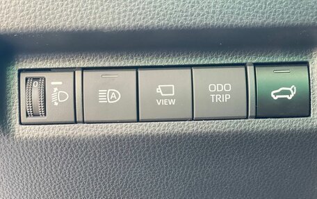 Toyota RAV4, 2025 год, 3 930 000 рублей, 14 фотография