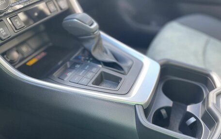 Toyota RAV4, 2025 год, 3 930 000 рублей, 19 фотография