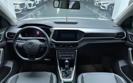 Volkswagen T-Cross I, 2022 год, 1 335 334 рублей, 4 фотография