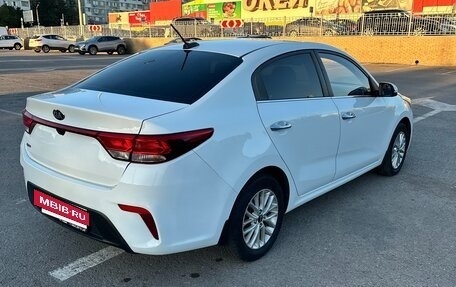 KIA Rio IV, 2018 год, 1 550 000 рублей, 5 фотография