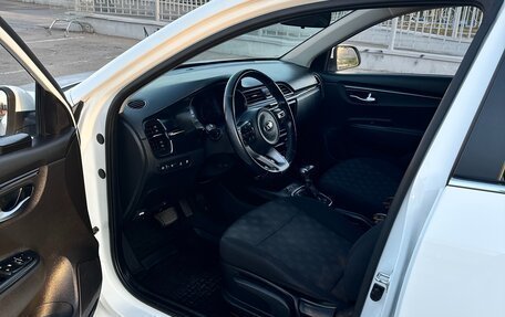 KIA Rio IV, 2018 год, 1 550 000 рублей, 8 фотография