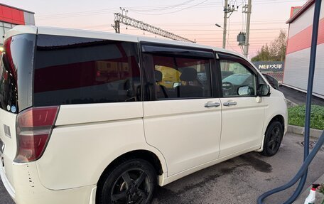 Honda Stepwgn IV, 2011 год, 1 350 000 рублей, 5 фотография