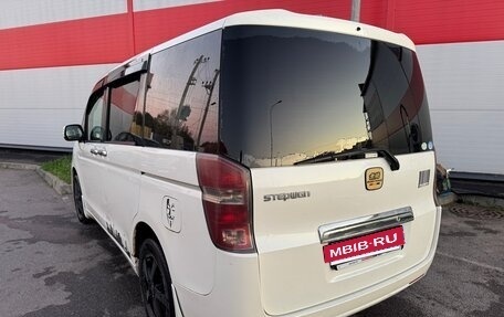 Honda Stepwgn IV, 2011 год, 1 350 000 рублей, 4 фотография