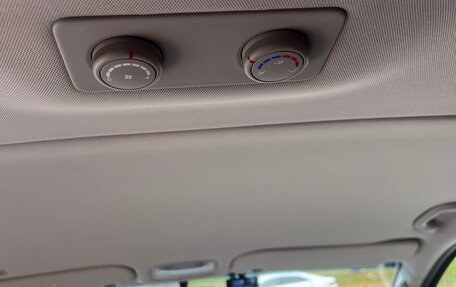 Hyundai Grand Starex Grand Starex I рестайлинг 2, 2019 год, 4 900 000 рублей, 16 фотография