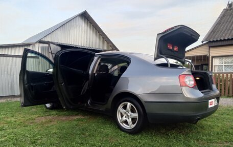 Volkswagen Passat B6, 2006 год, 560 000 рублей, 11 фотография