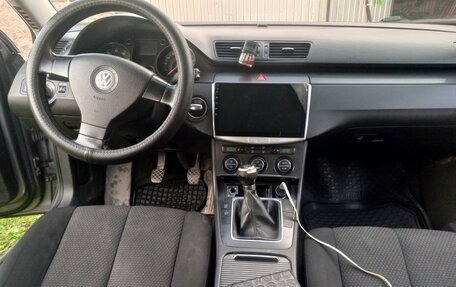 Volkswagen Passat B6, 2006 год, 560 000 рублей, 20 фотография