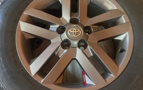 Toyota RAV4, 2011 год, 1 570 000 рублей, 14 фотография