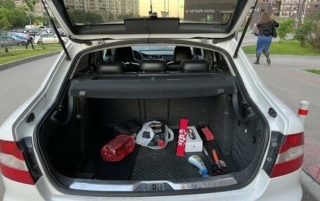 Skoda Superb III рестайлинг, 2012 год, 950 000 рублей, 2 фотография