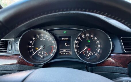 Skoda Superb III рестайлинг, 2012 год, 950 000 рублей, 11 фотография