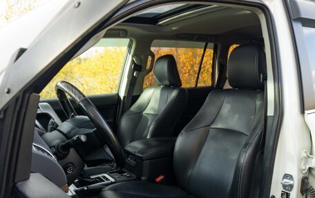 Toyota Land Cruiser Prado 150 рестайлинг 2, 2019 год, 5 150 000 рублей, 18 фотография
