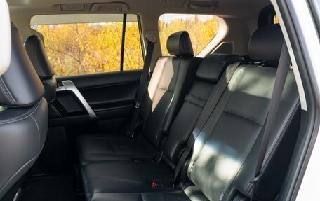 Toyota Land Cruiser Prado 150 рестайлинг 2, 2019 год, 5 150 000 рублей, 19 фотография