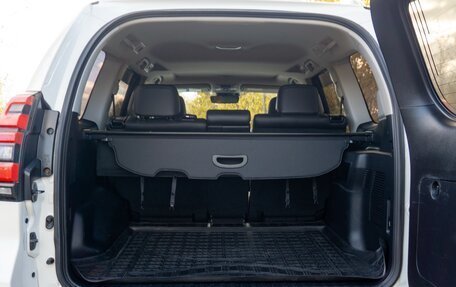 Toyota Land Cruiser Prado 150 рестайлинг 2, 2019 год, 5 150 000 рублей, 25 фотография
