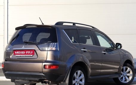 Mitsubishi Outlander III рестайлинг 3, 2011 год, 1 400 000 рублей, 4 фотография